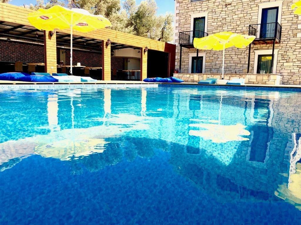 Victoria Hotel And Lounge Foça Luaran gambar